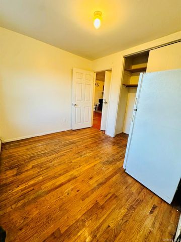106-12 156th Street 3rd Fl, Jamaica, NY 11433