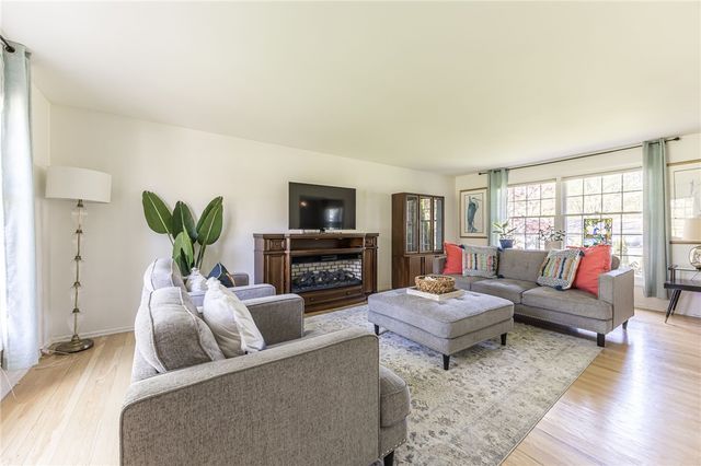 12 Van Buren Road, Pittsford, NY 14534