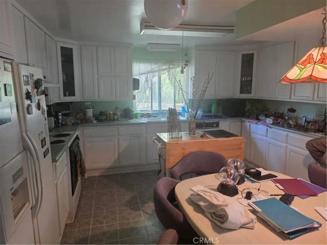 9341 Rollins, Chatsworth, CA 91311