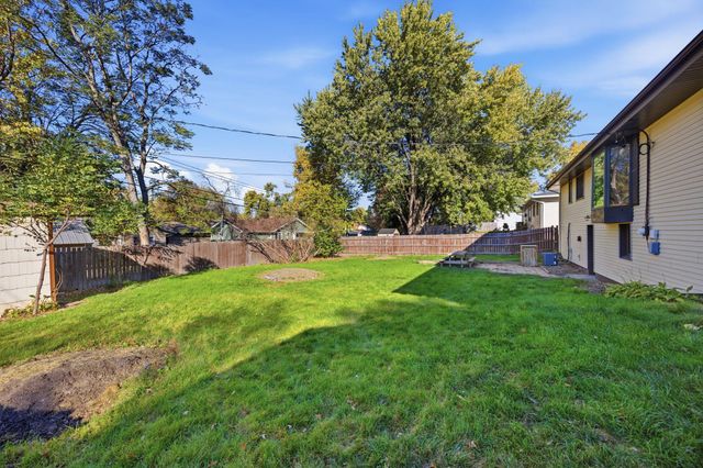 3125 Boone Avenue N, New Hope, MN 55427