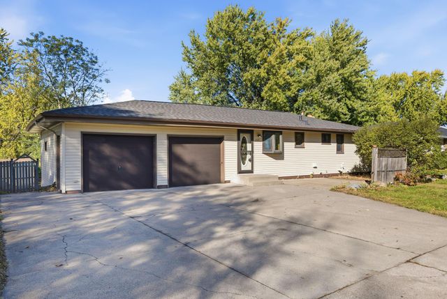 3125 Boone Avenue N, New Hope, MN 55427