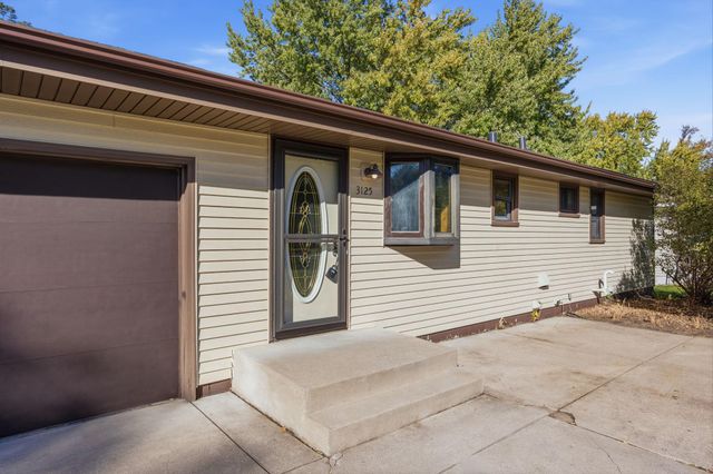 3125 Boone Avenue N, New Hope, MN 55427