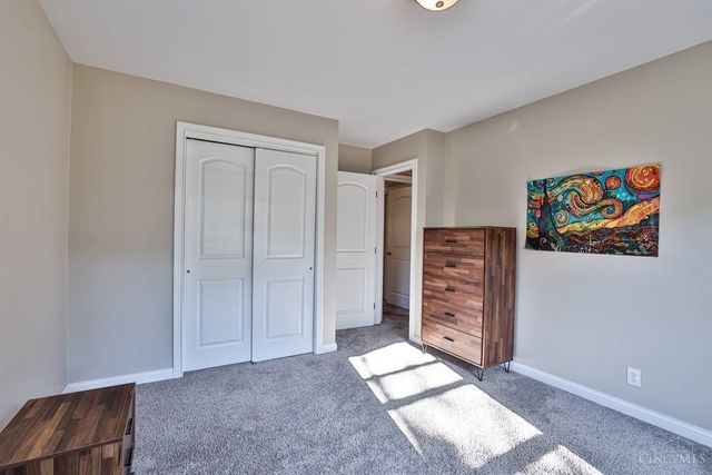 612 Kenridge Drive, Middletown, OH 45042
