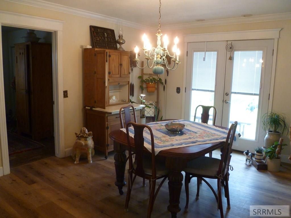Image 23 of property listing at 748 Falls Avenue, American Falls, ID 83211