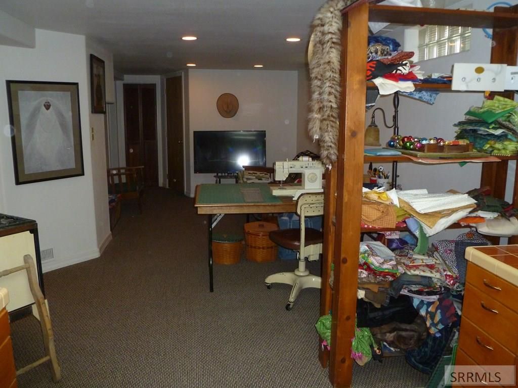 Image 40 of property listing at 748 Falls Avenue, American Falls, ID 83211