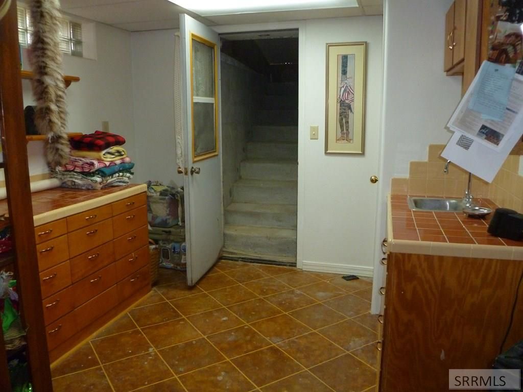 Image 43 of property listing at 748 Falls Avenue, American Falls, ID 83211