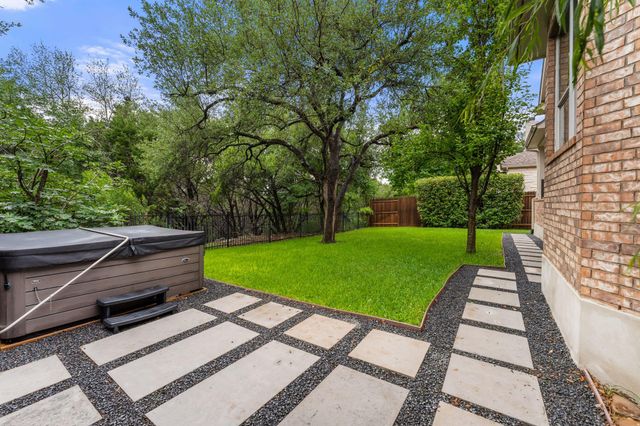 2508 Lipizzan DR, Austin, TX 78732
