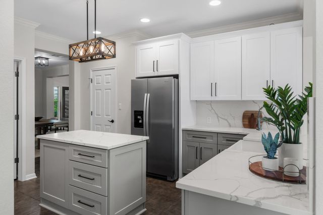 2508 Lipizzan DR, Austin, TX 78732
