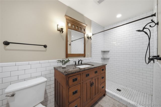 1712 S Owasso Avenue, Tulsa, OK 74120
