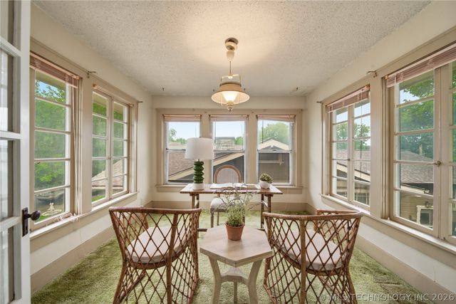 1712 S Owasso Avenue, Tulsa, OK 74120