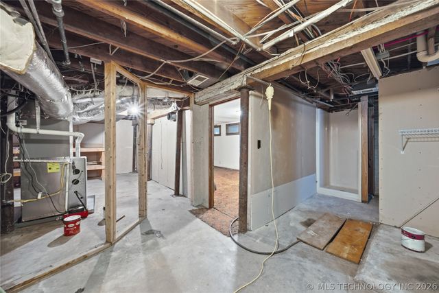 1712 S Owasso Avenue, Tulsa, OK 74120