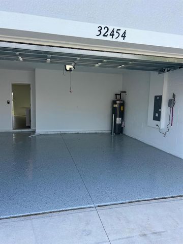 32454 WEATHERED OAK DRIVE N, Wesley Chapel, FL 33543