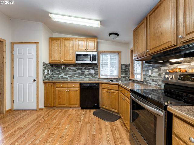 15619 Ne CAPLES Rd, Brush Prairie, WA 98606