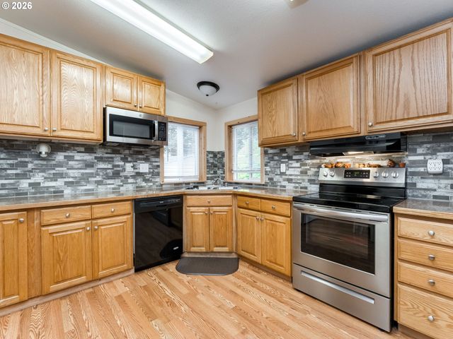 15619 Ne CAPLES Rd, Brush Prairie, WA 98606
