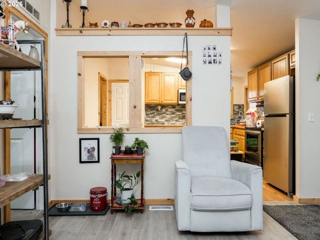 15619 Ne CAPLES Rd, Brush Prairie, WA 98606