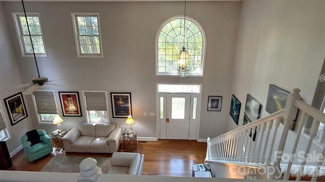 314 Sweetwater Hills Drive, Hendersonville, NC 28791