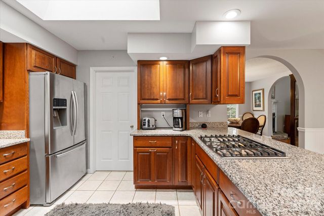 314 Sweetwater Hills Drive, Hendersonville, NC 28791