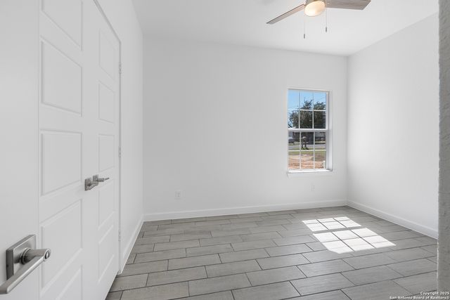 4149 Mountain pass, Von Ormy, TX 78073