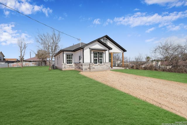 4149 Mountain pass, Von Ormy, TX 78073