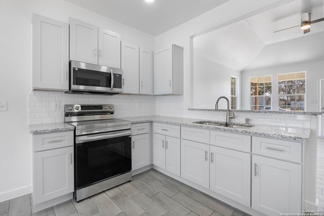 4149 Mountain pass, Von Ormy, TX 78073