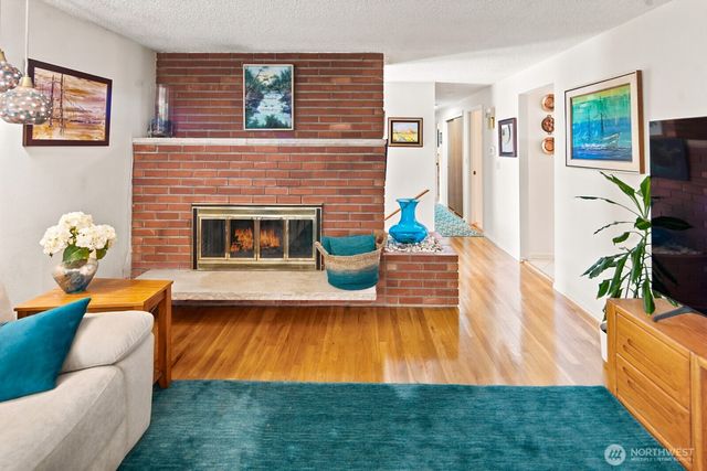 3610 NE 197th Street, Lake Forest Park, WA 98155