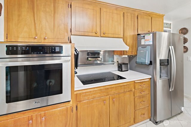 3610 NE 197th Street, Lake Forest Park, WA 98155