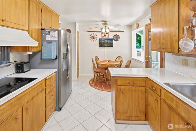 3610 NE 197th Street, Lake Forest Park, WA 98155