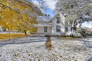 902 Fleming Avenue, Jackson, MI 49202