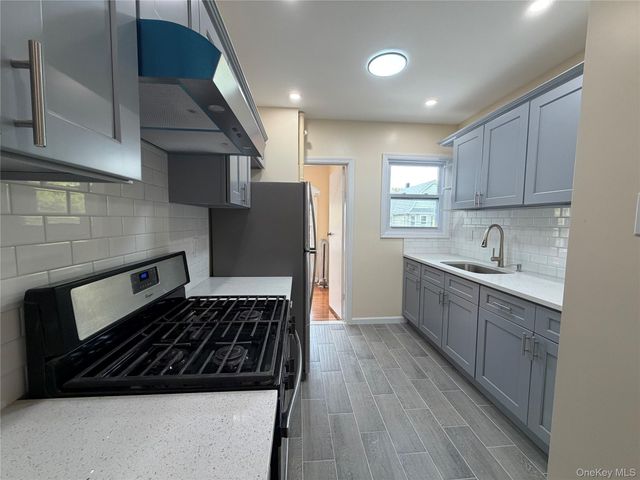 9545 112th Street, Richmond Hill, NY 11419