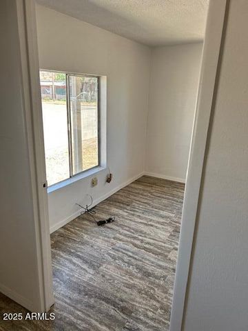 127 E APACHE Street, Huachuca City, AZ 85616