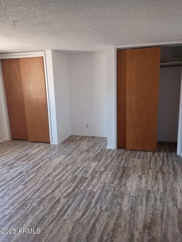 127 E APACHE Street, Huachuca City, AZ 85616