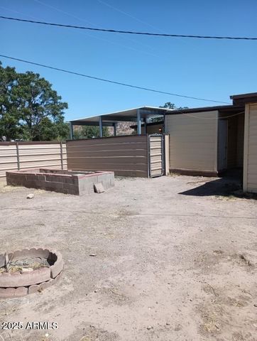 127 E APACHE Street, Huachuca City, AZ 85616