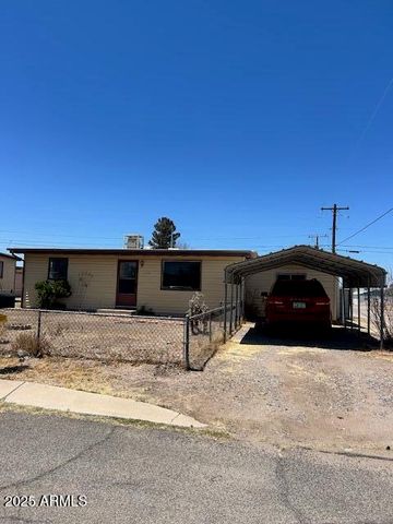127 E APACHE Street, Huachuca City, AZ 85616