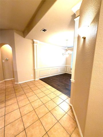 8704 Corral Circle, Fort Worth, TX 76244