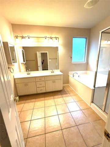 8704 Corral Circle, Fort Worth, TX 76244