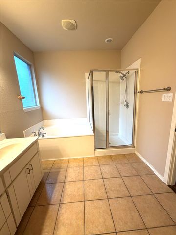 8704 Corral Circle, Fort Worth, TX 76244