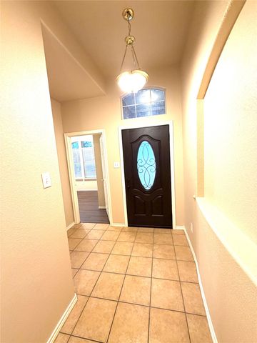 8704 Corral Circle, Fort Worth, TX 76244