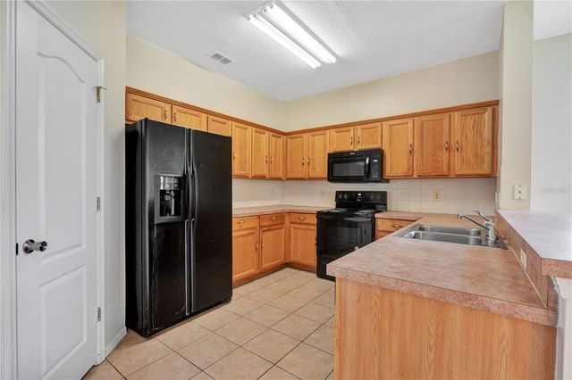 2431 TWISTING SWEETGUM WAY, Ocoee, FL 34761