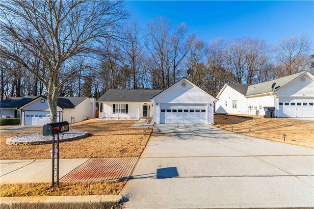 199 Amelia Creek Way, Lawrenceville, GA 30045