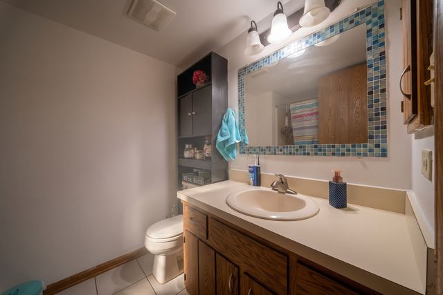 15718 Revere Court F, Oak Forest, IL 60452