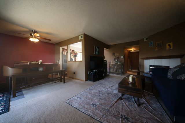 15718 Revere Court F, Oak Forest, IL 60452