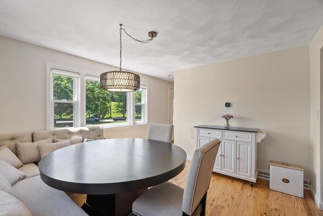 168 Washington St, Groveland, MA 01834