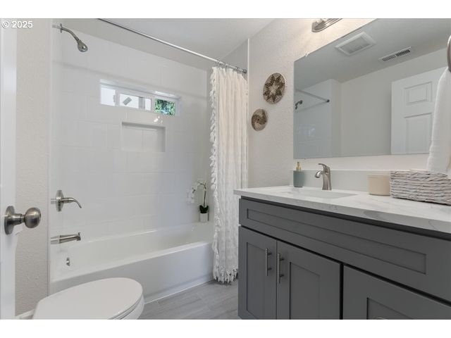 32900 Se COLORADO Rd, Sandy, OR 97055