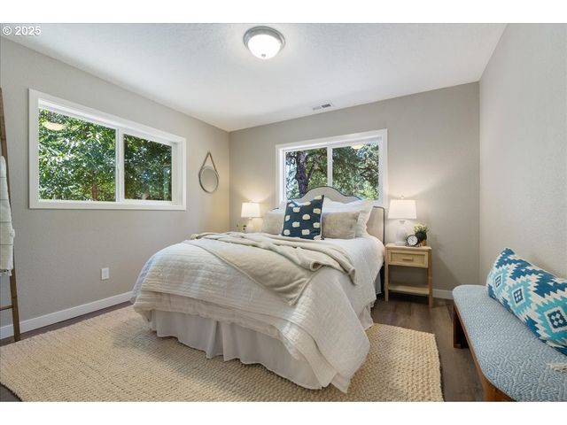 32900 Se COLORADO Rd, Sandy, OR 97055