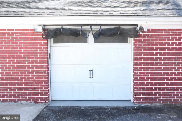 1024 E LISBURN ROAD, Mechanicsburg, PA 17055