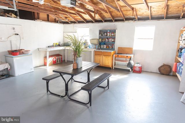 1024 E LISBURN ROAD, Mechanicsburg, PA 17055