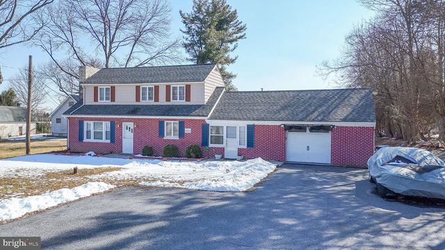 1024 E LISBURN ROAD, Mechanicsburg, PA 17055