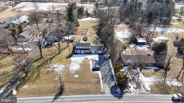 1024 E LISBURN ROAD, Mechanicsburg, PA 17055