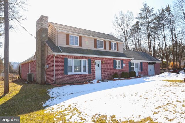 1024 E LISBURN ROAD, Mechanicsburg, PA 17055