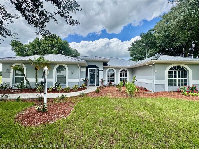 6933 Salem Court, Sebring, FL 33876